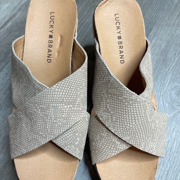 LUCKY Brand Wedge Espadrilles - Picture 3 of 9